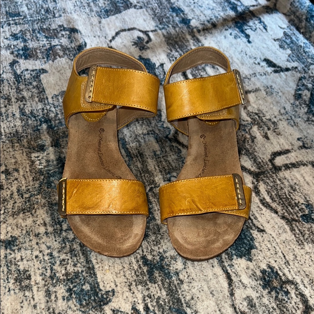 Sofft Yellow Leather Sandals